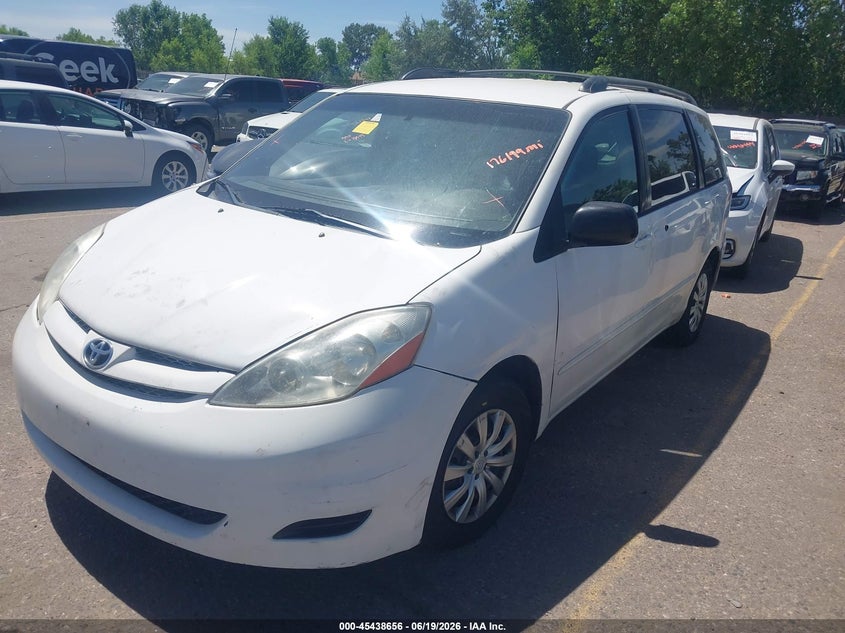 2008 Toyota Sienna VIN 5TDZK23C38S208529 IAAI salvage auction — NORMAL WEAR, Clear (Colorado), sold $475 on 2026-07-13 (photo 2)