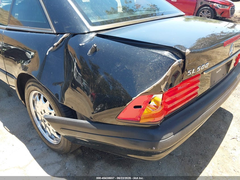 1998 Mercedes-benz Sl-klasse VIN WDBFA67F3WF157739 IAAI salvage auction — REAR END, Salvage (California), sold $1,550 on 2026-07-21 (photo 6)