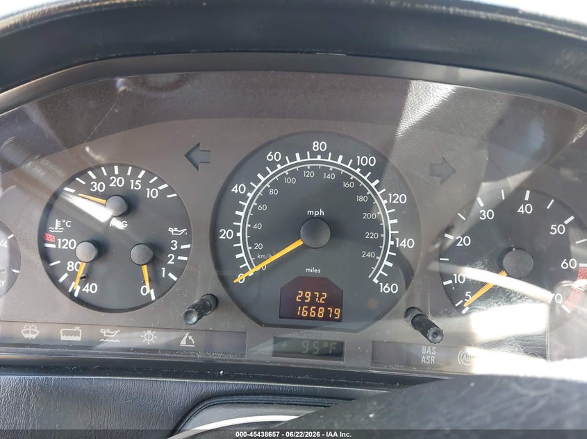 1998 Mercedes-benz Sl-klasse VIN WDBFA67F3WF157739 IAAI salvage auction — REAR END, Salvage (California), sold $1,550 on 2026-07-21 (photo 7)