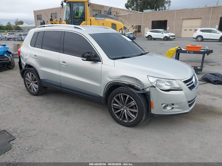 2009 Volkswagen Tiguan VIN WVGAV75N39W514773 IAAI salvage auction — RIGHT REAR, Salvage (California), sold $1,000 on 2026-08-03 (photo 1)