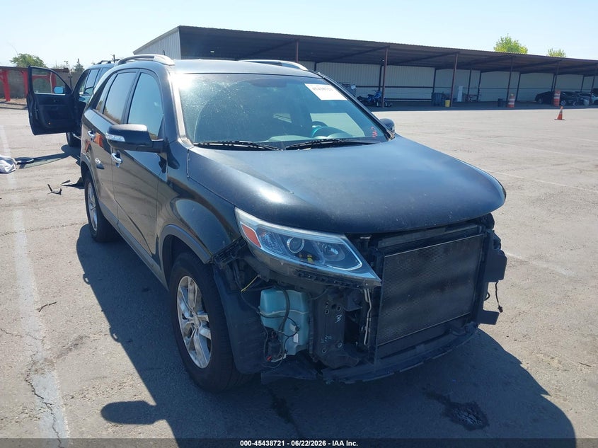 2014 Kia Sorento VIN 5XYKT3A62EG441134 IAAI salvage auction — FRONT END, Salvage (California), sold $1,350 on 2026-07-22 (photo 1)