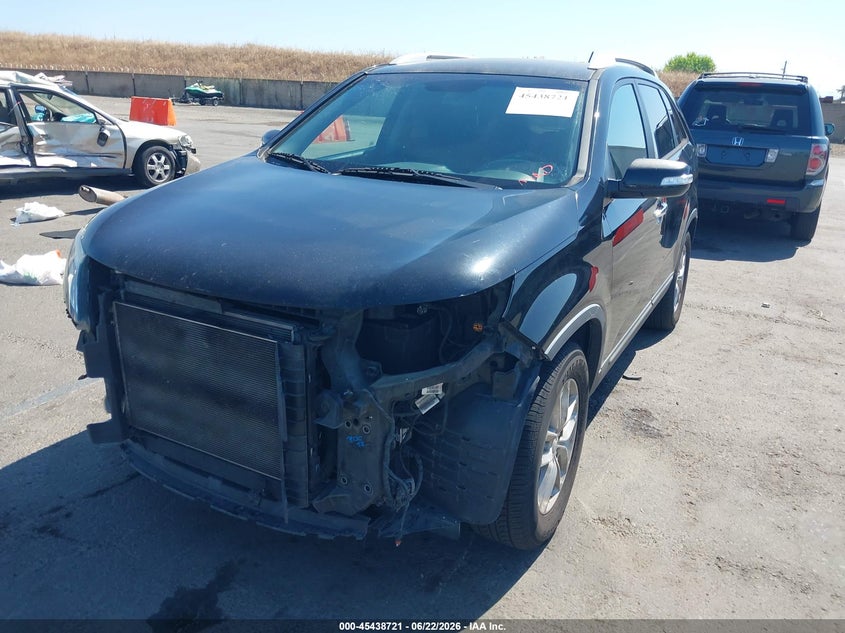 2014 Kia Sorento VIN 5XYKT3A62EG441134 IAAI salvage auction — FRONT END, Salvage (California), sold $1,350 on 2026-07-22 (photo 2)