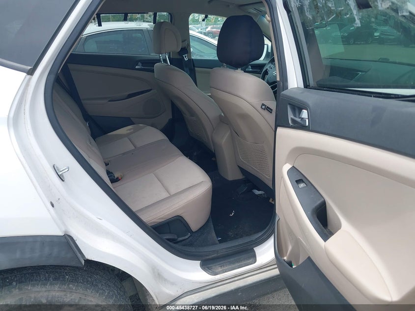 2016 Hyundai Tucson VIN KM8J33A47GU226985 IAAI salvage auction — NORMAL WEAR, Clear (Florida), sold $1,600 on 2026-07-21 (photo 8)