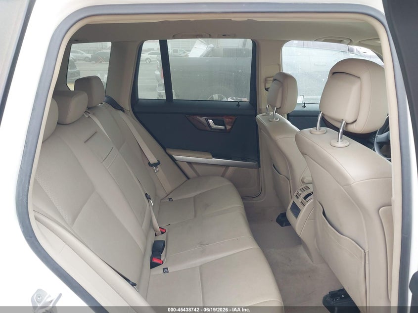 2010 Mercedes-benz Glk-class VIN WDCGG8HB6AF327851 IAAI salvage auction — NORMAL WEAR, Clear - Dealer Only (California), sold $950 on 2026-07-28 (photo 8)