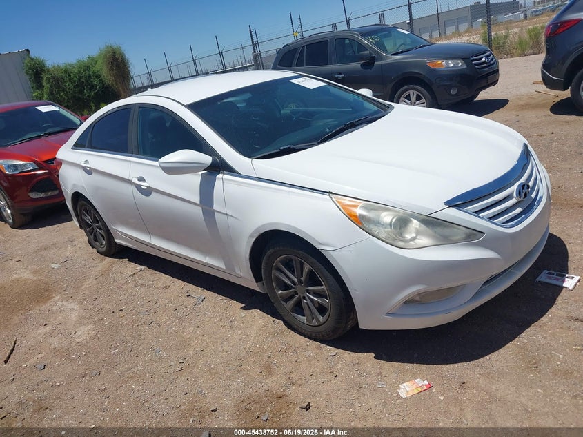 2014 Hyundai Sonata VIN 5NPEB4AC2EH855227 IAAI salvage auction — NORMAL WEAR, Restored (Arizona), sold $900 on 2026-07-09 (photo 1)