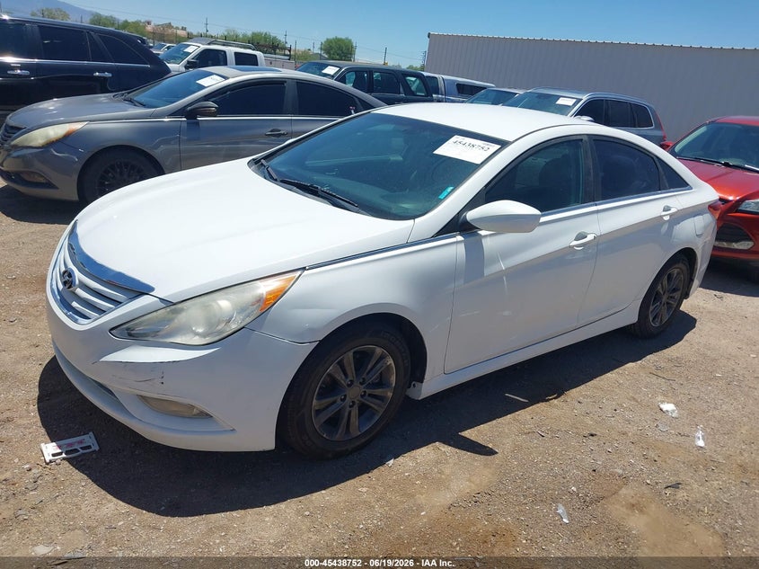 2014 Hyundai Sonata VIN 5NPEB4AC2EH855227 IAAI salvage auction — NORMAL WEAR, Restored (Arizona), sold $900 on 2026-07-09 (photo 2)