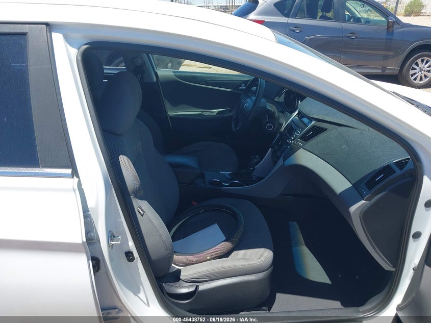 2014 Hyundai Sonata VIN 5NPEB4AC2EH855227 IAAI salvage auction — NORMAL WEAR, Restored (Arizona), sold $900 on 2026-07-09 (photo 5)