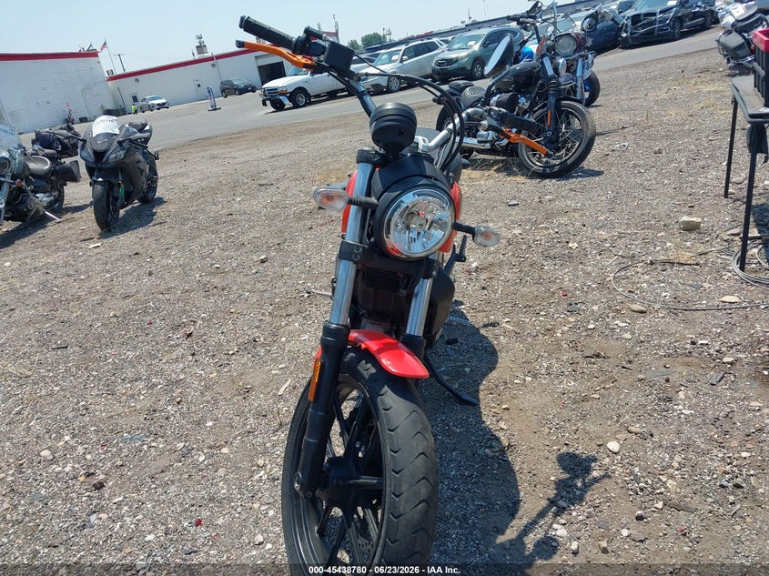 2016 Ducati Scrambler VIN ML015AXG5GT000079 IAAI salvage auction — RIGHT SIDE, Salvage (Utah), sold $600 on 2026-08-25 (photo 5)