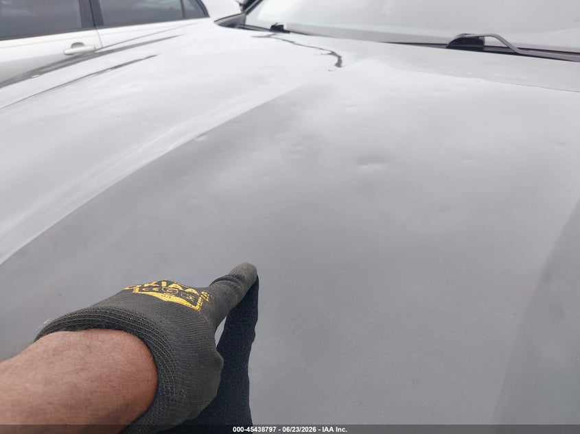 2021 Buick Envision VIN LRBFZNR48MD055649 IAAI salvage auction — HAIL, Salvage (Oklahoma), sold $3,100 on 2026-07-28 (photo 6)
