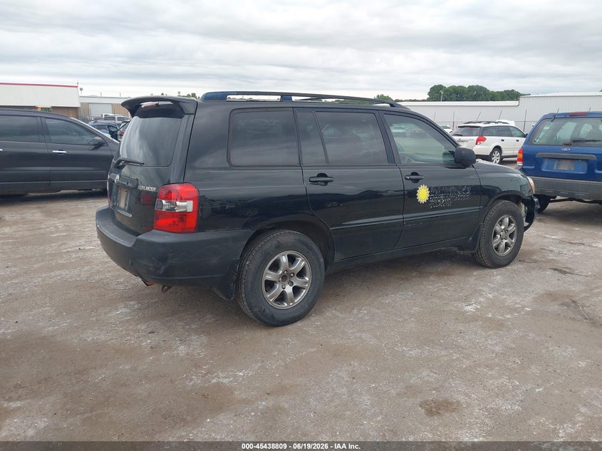 2004 Toyota Highlander VIN JTEGP21A440039365 IAAI salvage auction — NORMAL WEAR, Clear - Public Restricted (Oklahoma), sold $725 on 2026-07-15 (photo 4)