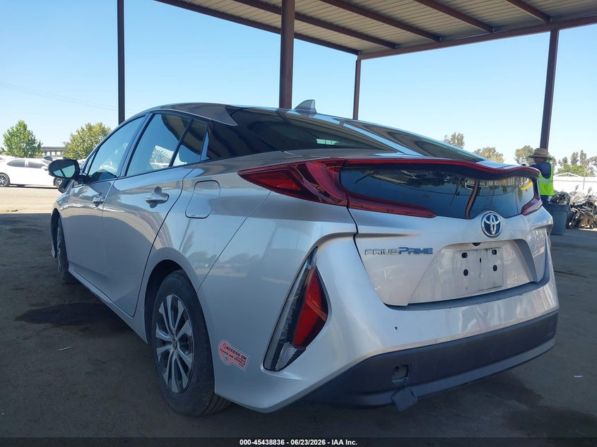 2020 Toyota Prius VIN JTDKARFP0L3136811 IAAI salvage auction — FRONT & REAR, Salvage Title, sold $3,200 on 2026-07-28 (photo 3)