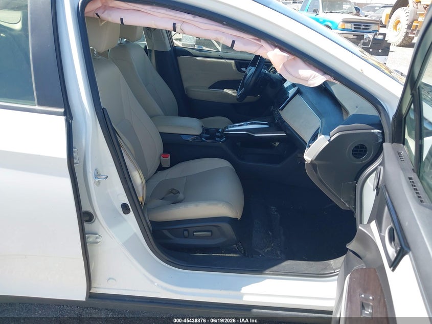 2018 Honda Clarity VIN JHMZC5F31JC024240 IAAI salvage auction — REAR END, Salvage Title, sold $1,350 on 2026-07-30 (photo 5)