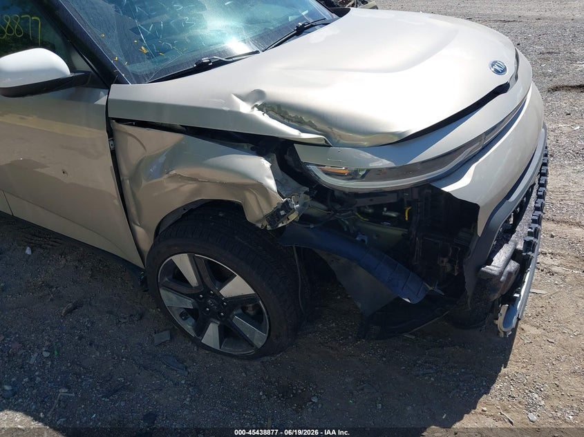 2020 Kia Soul VIN KNDJ33AU6L7123473 IAAI salvage auction — RIGHT FRONT, Salvage Title, sold $2,150 on 2026-07-22 (photo 6)