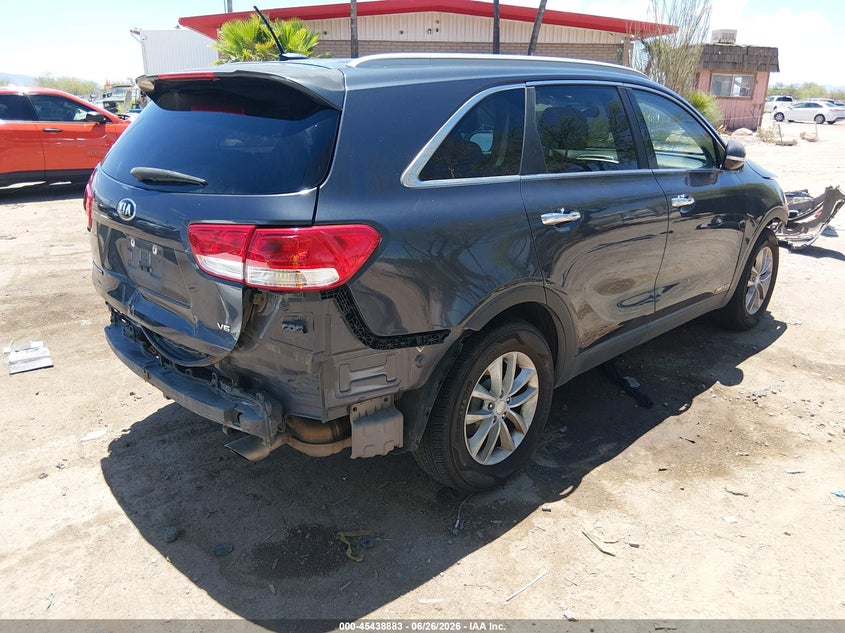 2017 Kia Sorento VIN 5XYPGDA52HG331342 IAAI salvage auction — FRONT & REAR, Salvage (Arizona), sold $1,950 on 2026-07-30 (photo 4)