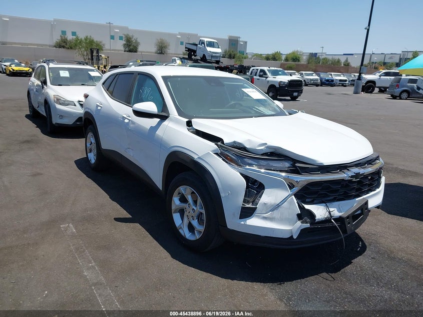 2026 Chevrolet Trax VIN KL77LFEP9TC066741 IAAI salvage auction — FRONT END, Salvage Title, sold $525 on 2026-07-24 (photo 1)