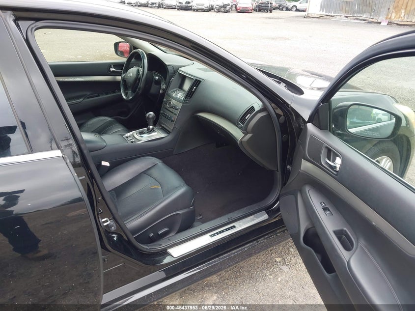 2011 Infiniti G VIN JN1CV6AR6BM405633 IAAI salvage auction — WATER/FLOOD, Clear (Virginia), sold $900 on 2026-07-29 (photo 5)