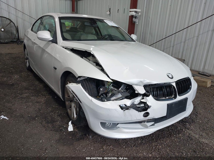 2011 BMW 3 series VIN WBAKE3C52BE559054 IAAI salvage auction — FRONT END, Clear (Virginia), sold $350 on 2026-07-23 (photo 1)