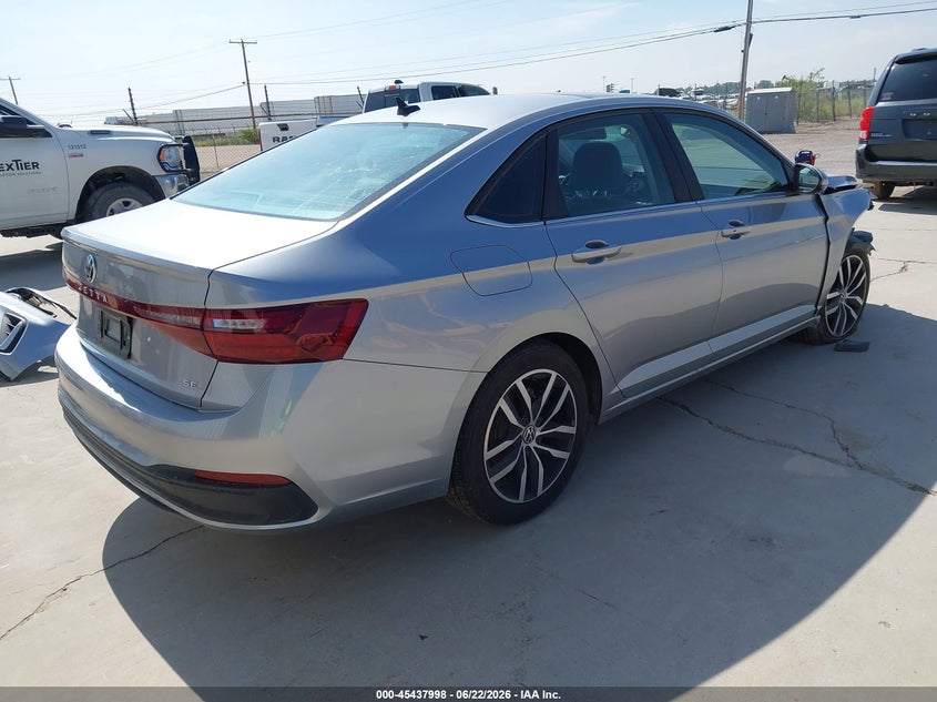 2026 Volkswagen Jetta VIN 3VW7W7BU1TM018589 IAAI salvage auction — FRONT END, Enterprise Vehicles Clear Only (Texas), sold $8,700 on 2026-07-21 (photo 4)