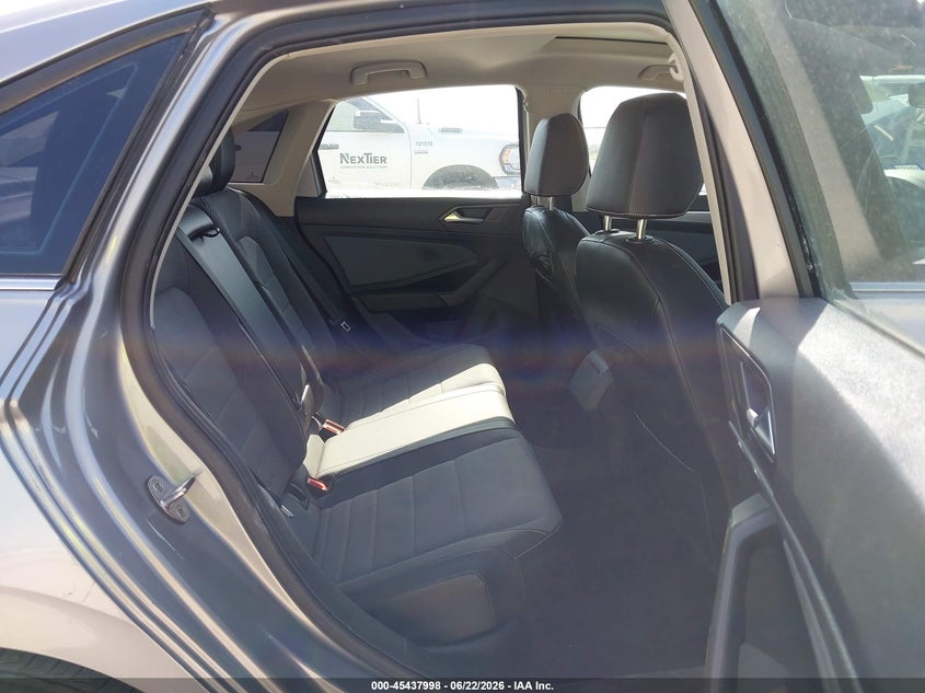 2026 Volkswagen Jetta VIN 3VW7W7BU1TM018589 IAAI salvage auction — FRONT END, Enterprise Vehicles Clear Only (Texas), sold $8,700 on 2026-07-21 (photo 8)