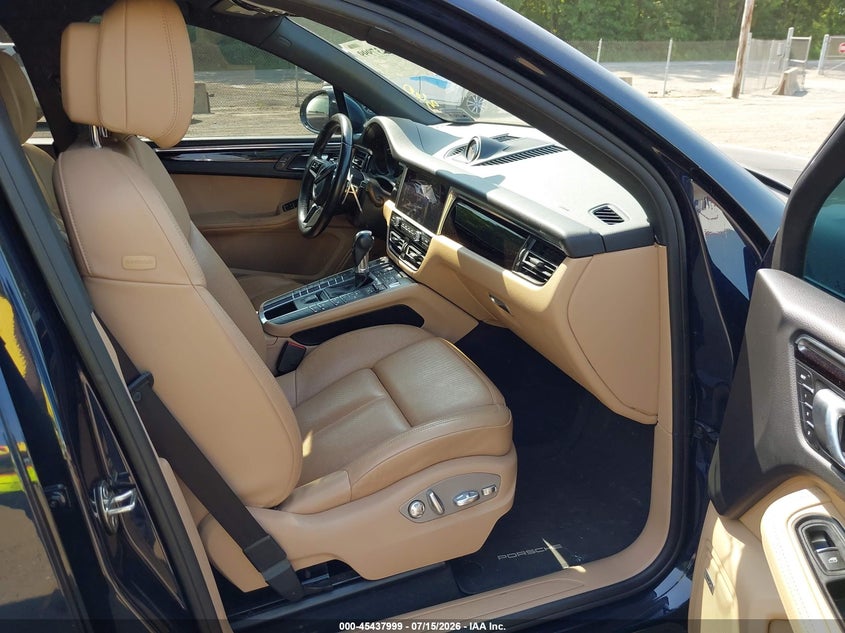 2019 Porsche Macan VIN WP1AA2A57KLB06808 IAAI salvage auction — FRONT END, Salvage Title, sold $18,450 on 2026-08-19 (photo 5)