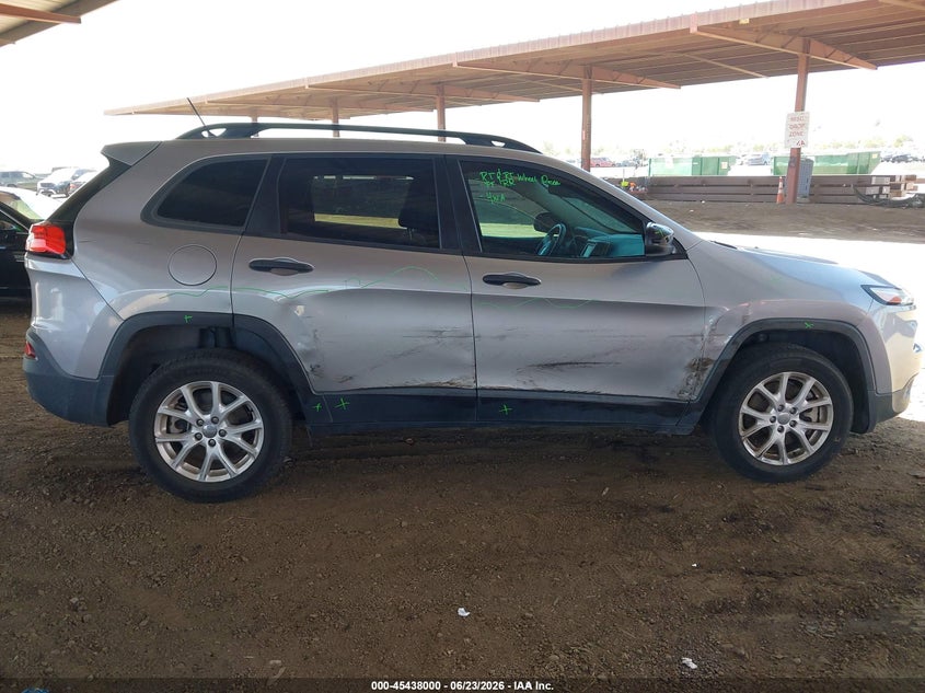 2016 Jeep Cherokee VIN 1C4PJLAS1GW208165 IAAI salvage auction — RIGHT SIDE, Salvage (Arizona), sold $2,750 on 2026-08-02 (photo 6)