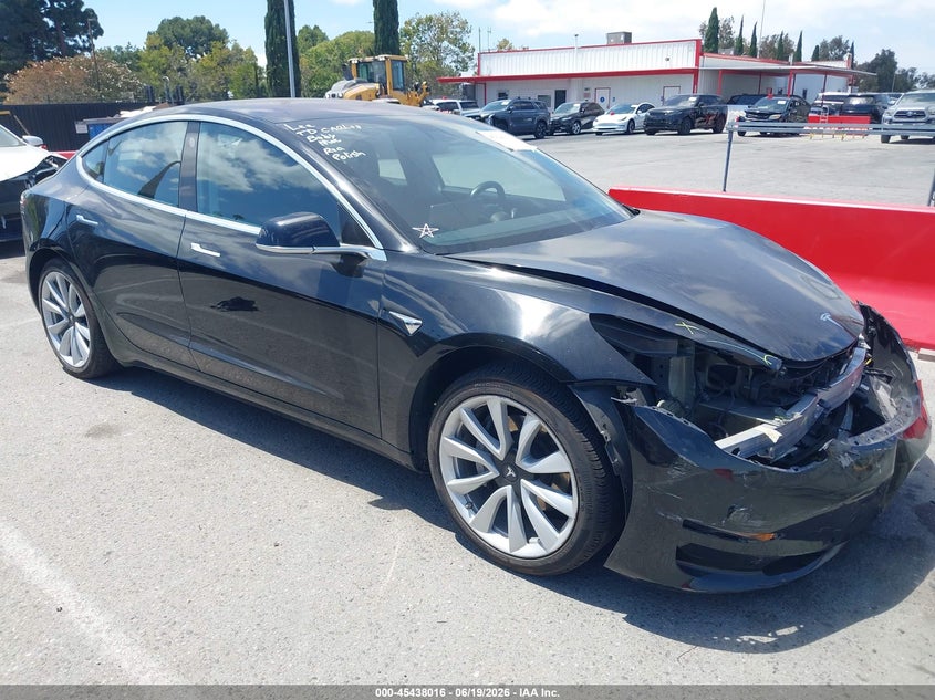 2024 Tesla Model y VIN 7SAYGDED3RF103416 IAAI salvage auction — SIDE, Salvage (California), sold $9,200 on 2026-07-10 (photo 1)