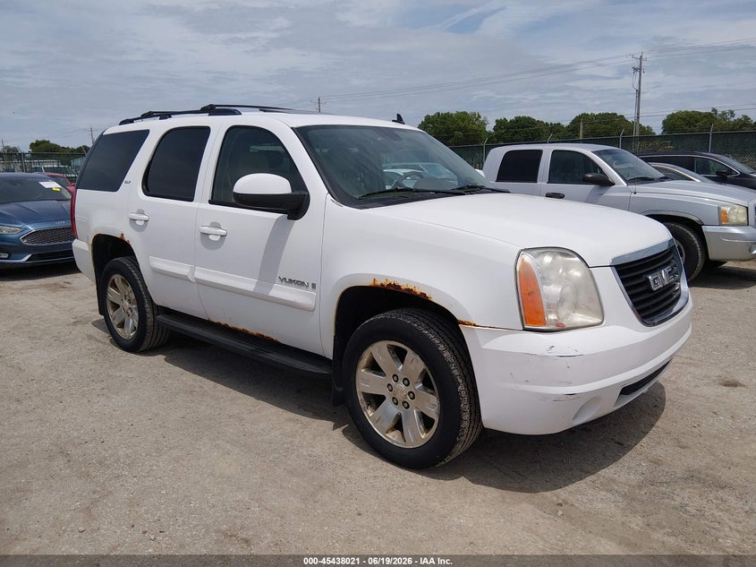 2008 Gmc Yukon VIN 1GKFK13088J181204 IAAI salvage auction — NORMAL WEAR, Clear (Wisconsin), sold $25 on 2026-07-10 (photo 1)