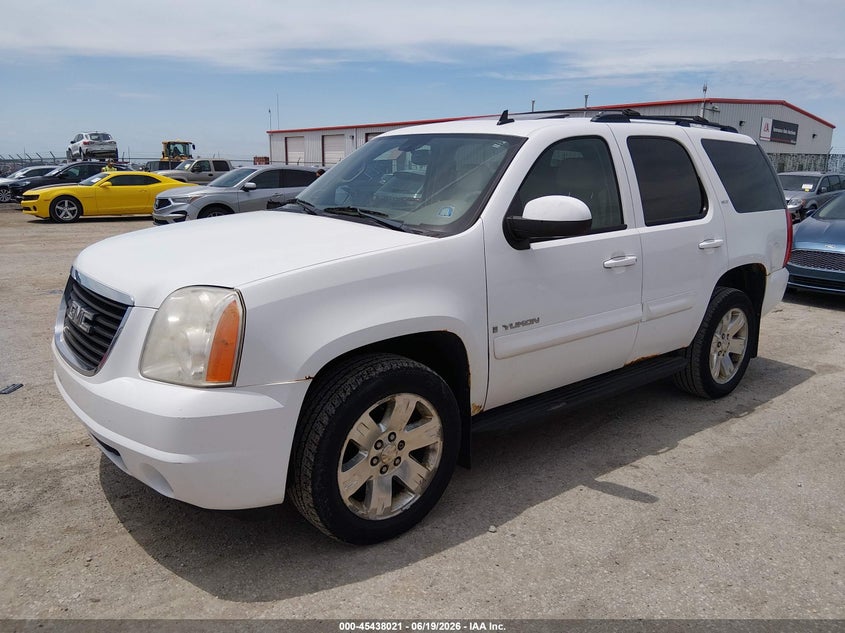 2008 Gmc Yukon VIN 1GKFK13088J181204 IAAI salvage auction — NORMAL WEAR, Clear (Wisconsin), sold $25 on 2026-07-10 (photo 2)