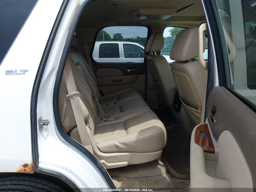 2008 Gmc Yukon VIN 1GKFK13088J181204 IAAI salvage auction — NORMAL WEAR, Clear (Wisconsin), sold $25 on 2026-07-10 (photo 8)