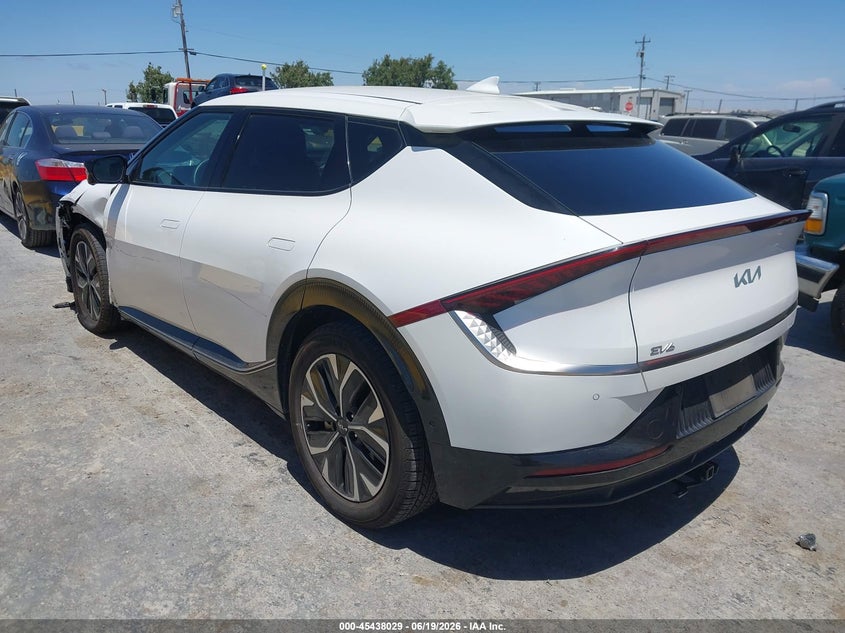 2022 Kia Ev6 VIN KNDC3DLC6N5076138 IAAI salvage auction — LEFT FRONT, Salvage Title, sold $12,400 on 2026-07-16 (photo 3)