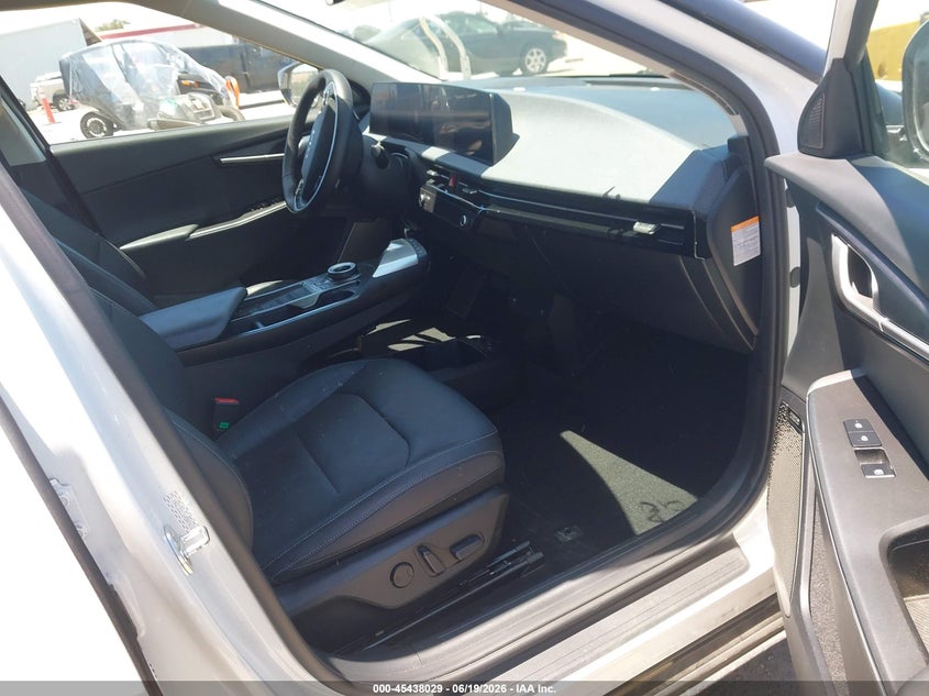 2022 Kia Ev6 VIN KNDC3DLC6N5076138 IAAI salvage auction — LEFT FRONT, Salvage Title, sold $12,400 on 2026-07-16 (photo 5)