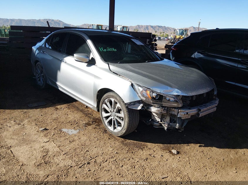 2015 Honda Accord VIN 1HGCR2F5XFA037370 IAAI salvage auction — FRONT END, Wait Title, sold $2,850 on 2026-08-02 (photo 1)
