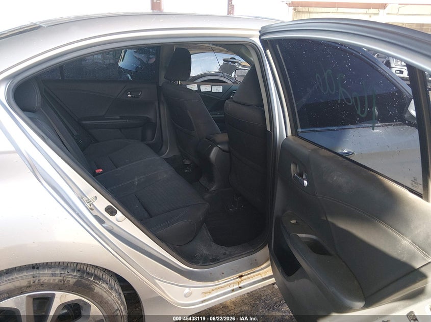 2015 Honda Accord VIN 1HGCR2F5XFA037370 IAAI salvage auction — FRONT END, Wait Title, sold $2,850 on 2026-08-02 (photo 8)