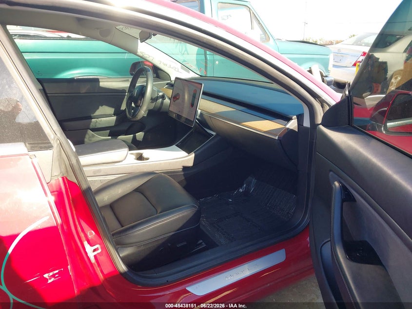 2019 Tesla Model 3 VIN 5YJ3E1EA9KF396536 IAAI salvage auction — SIDE, Salvage (California), sold $6,950 on 2026-07-16 (photo 5)