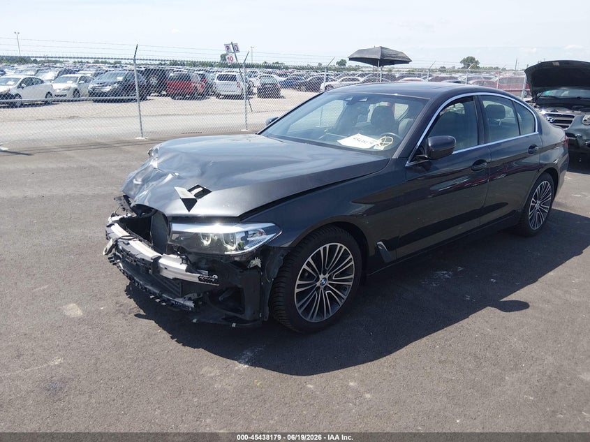 2019 BMW 5er VIN WBAJE7C56KWD55017 IAAI salvage auction — FRONT END, Salvage (Illinois), sold $8,800 on 2026-07-28 (photo 2)