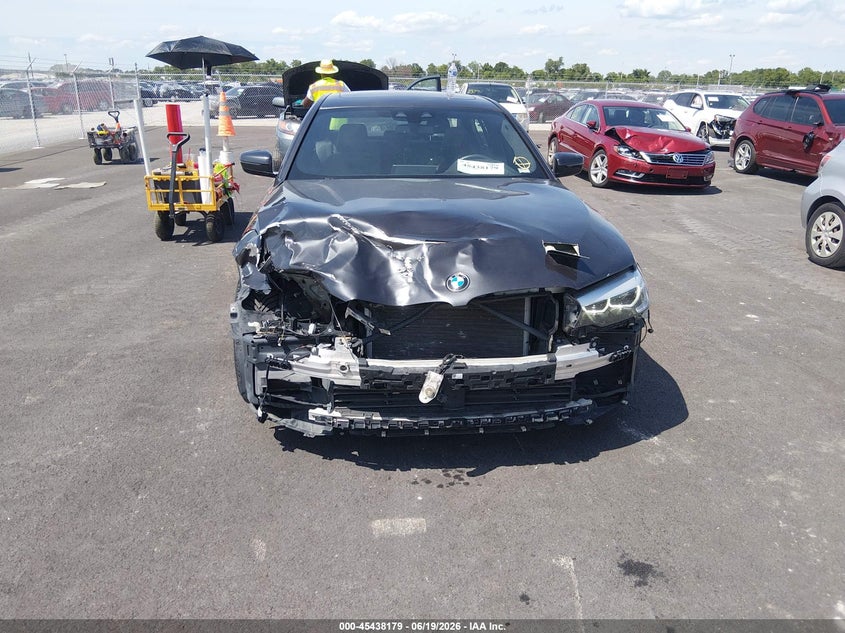 2019 BMW 5er VIN WBAJE7C56KWD55017 IAAI salvage auction — FRONT END, Salvage (Illinois), sold $8,800 on 2026-07-28 (photo 6)