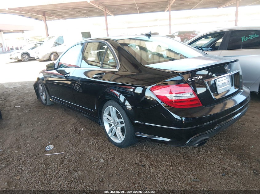 2013 Mercedes-benz C-klasse VIN WDDGF4HBXDR241744 IAAI salvage auction — FRONT END, Salvage (Arizona), sold $400 on 2026-07-17 (photo 3)