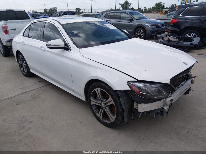 2017 Mercedes-benz E-klasse VIN WDDZF4KB6HA136012 IAAI salvage auction — FRONT END, Original (Texas), sold $4,350 on 2026-09-05 (photo 1)