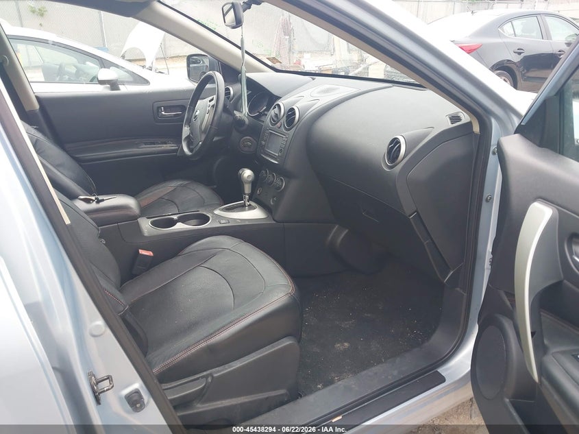 2011 Nissan Rogue VIN JN8AS5MV5BW266619 IAAI salvage auction — FRONT END, Clear (Wisconsin), sold $25 on 2026-07-22 (photo 5)