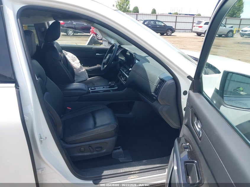 2024 Nissan Pathfinder VIN 5N1DR3CC9RC228763 IAAI salvage auction — SIDE, Salvage Title, sold $9,500 on 2026-07-28 (photo 5)