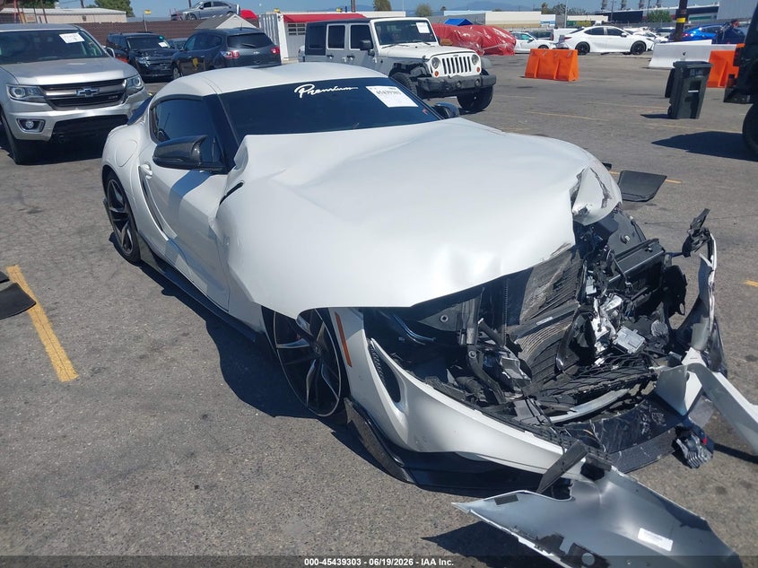 2022 Toyota Supra VIN WZ1DB0C02NW052064 — IAAI salvage auction photo