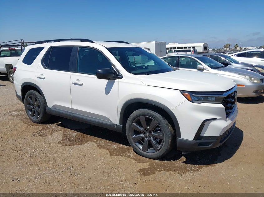 2025 Honda Pilot VIN 5FNYG1H3XSB005276 — IAAI salvage auction photo