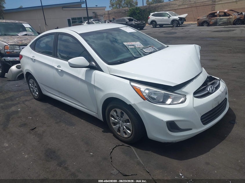 2015 Hyundai Accent VIN KMHCT4AE8FU881923 IAAI salvage auction — LEFT FRONT, Salvage Certificate (California), sold $1,050 on 2026-07-17 (photo 1)