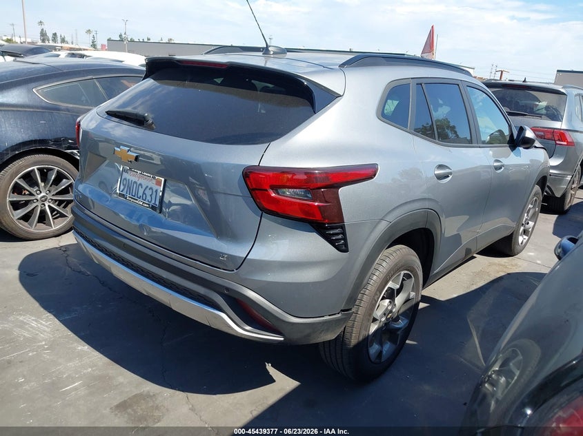 2024 Chevrolet Trax VIN KL77LHE2XRC172222 IAAI salvage auction — LEFT FRONT, Salvage Title, sold $3,350 on 2026-07-29 (photo 4)