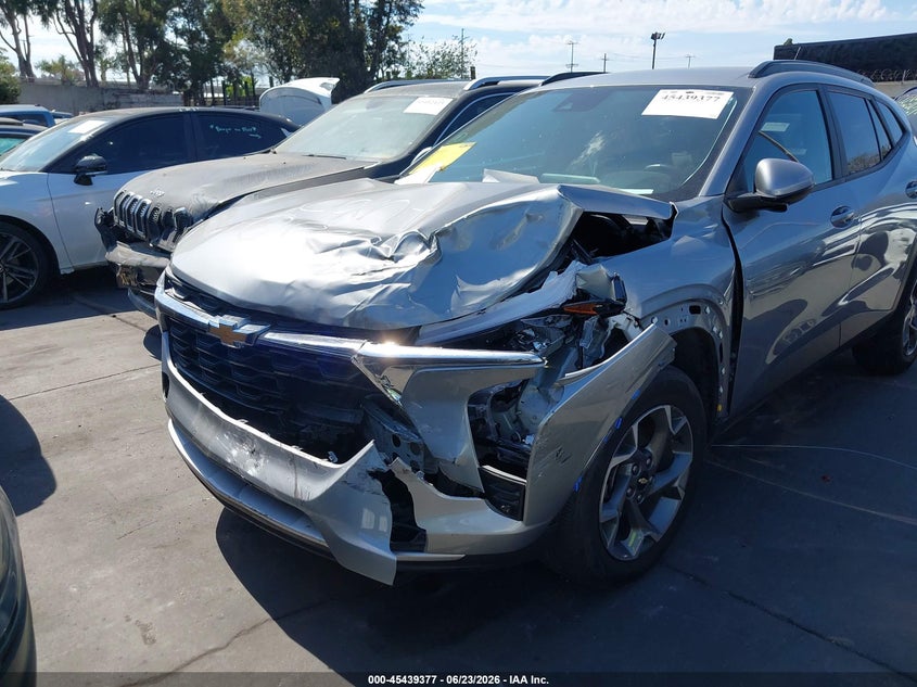 2024 Chevrolet Trax VIN KL77LHE2XRC172222 IAAI salvage auction — LEFT FRONT, Salvage Title, sold $3,350 on 2026-07-29 (photo 6)