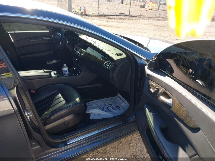 2013 Mercedes-benz Cls-class VIN WDDLJ7DB0DA064690 IAAI salvage auction — NORMAL WEAR, Rebuilt (Indiana), sold $2,075 on 2026-07-15 (photo 5)