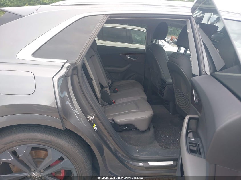 2019 Audi Q8 VIN WA1BVAF1XKD012887 IAAI salvage auction — SIDE, Salvage (Massachusetts), sold $19,250 on 2026-09-04 (photo 8)