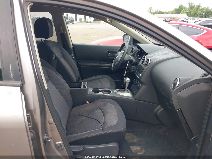 2011 Nissan Rogue VIN JN8AS5MVXBW689535 IAAI salvage auction — NORMAL WEAR, Clear (District Of Columbia), sold $650 on 2026-07-15 (photo 5)