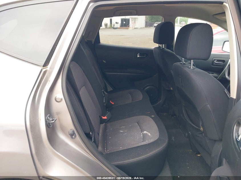 2011 Nissan Rogue VIN JN8AS5MVXBW689535 IAAI salvage auction — NORMAL WEAR, Clear (District Of Columbia), sold $650 on 2026-07-15 (photo 8)
