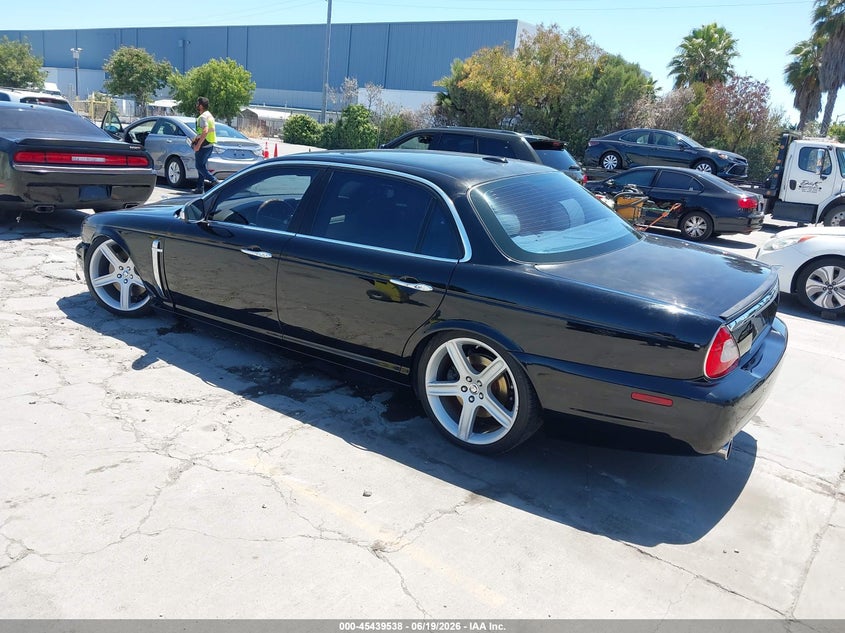 2008 Jaguar Xj series VIN SAJWA82C28TH26096 IAAI salvage auction — LEFT FRONT, Salvage (California), sold $1,450 on 2026-07-12 (photo 3)